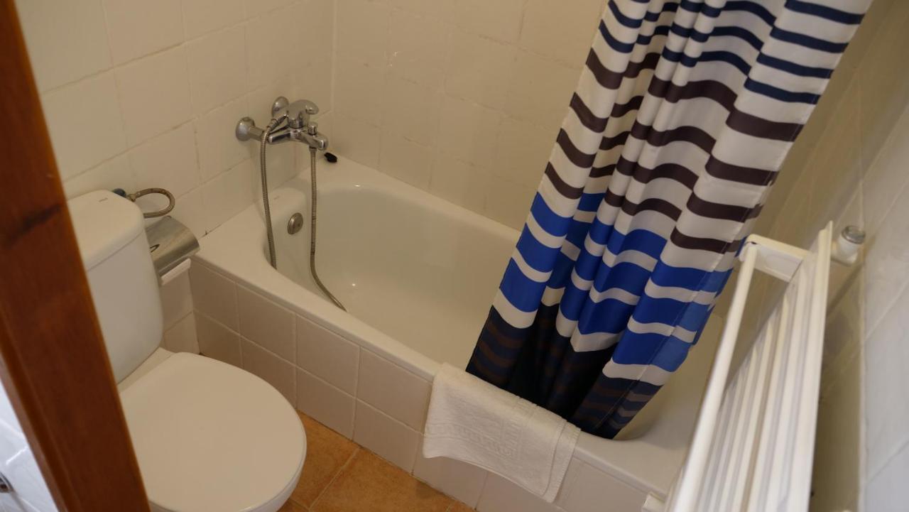 Apartaments Fontalba Кералбс Екстериор снимка